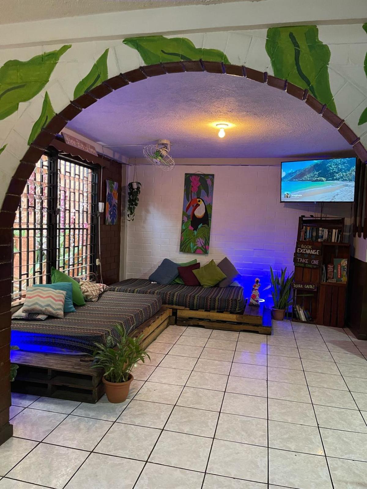 Pool House Hostel 산타 아나 외부 사진